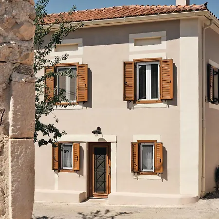 بيت للعطل Joya Agios Leon