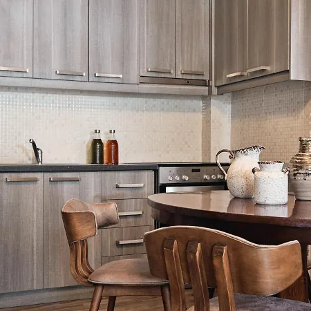 Joya Nyaraló Ájosz Léon