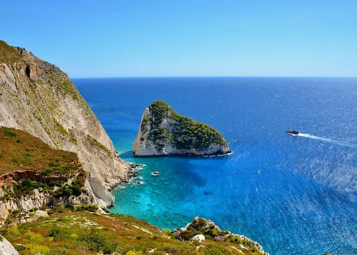Joya * Agios Leon