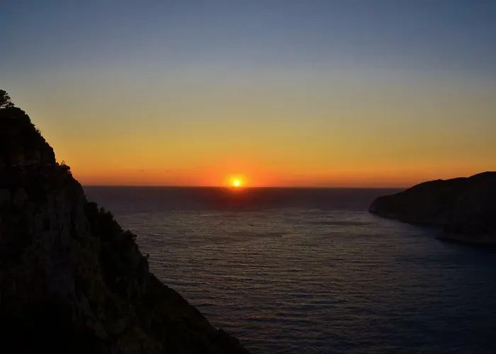 Joya * Agios Leon